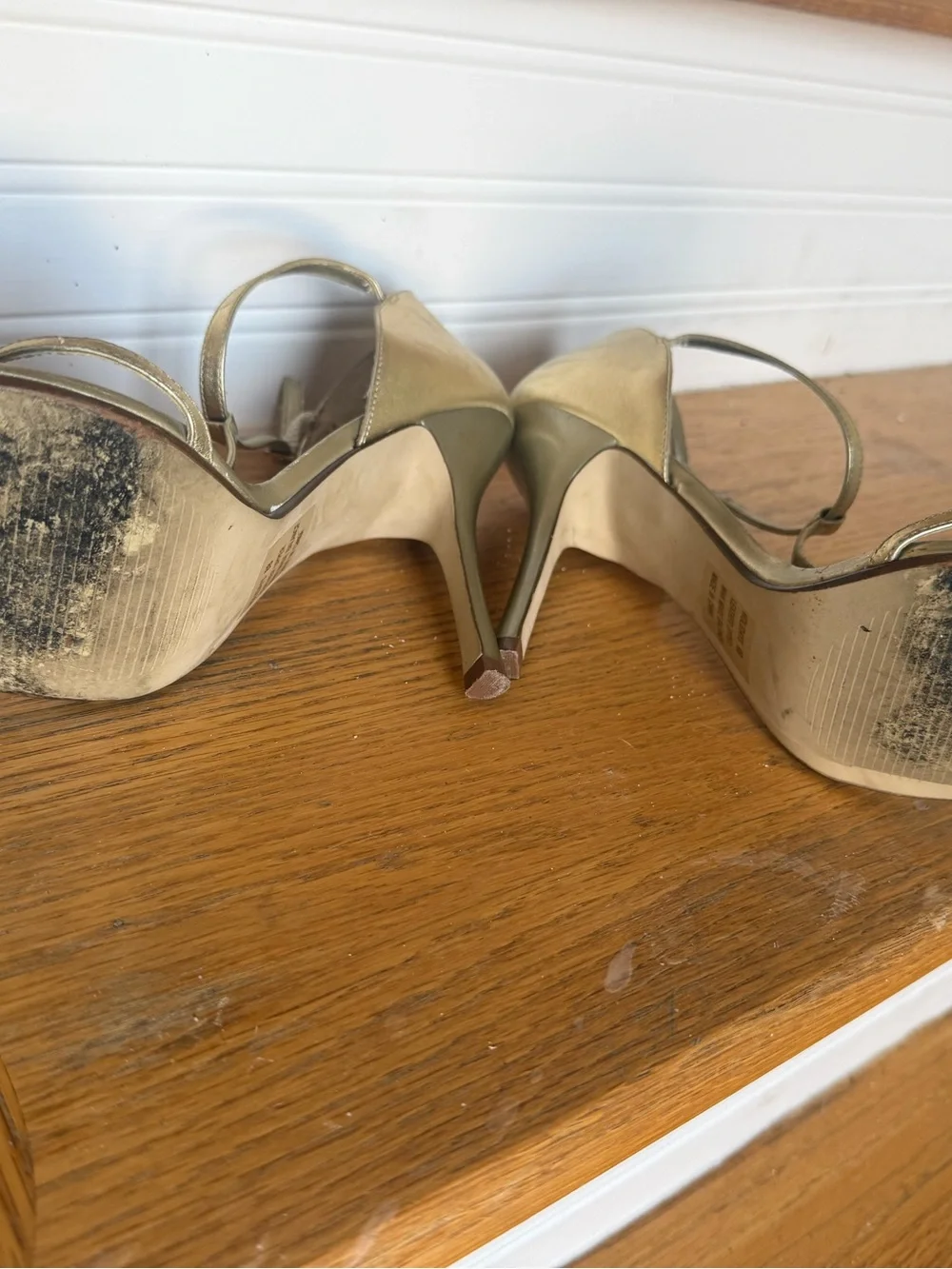 Steve Madden Holidays Gold Heels, size 8